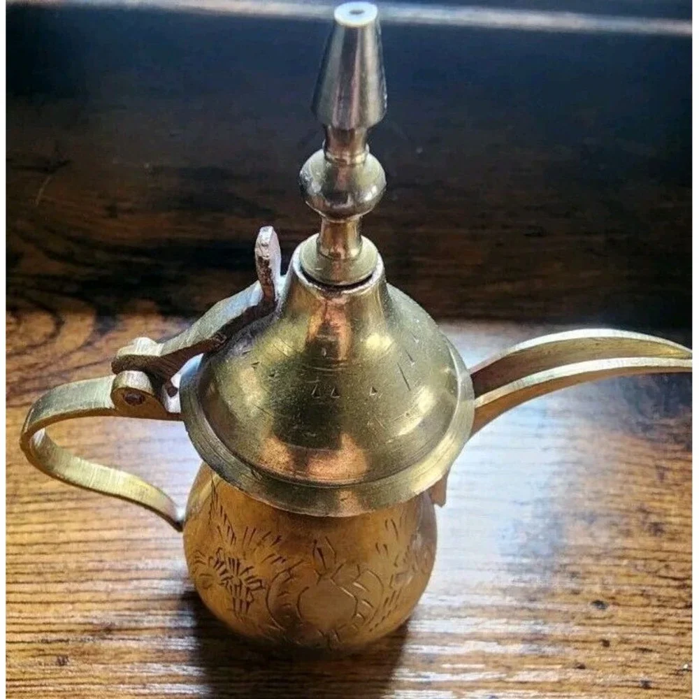 Antique Mini Islamic Middle East Dallah Brass Coffee‎ pot Copper 5" UAE Signed - Picture 2 of 8